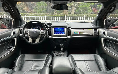 Ford Everest II, 2020 год, 3 100 000 рублей, 12 фотография