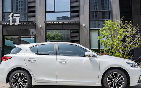 Lexus CT I рестайлинг, 2020 год, 2 050 000 рублей, 4 фотография