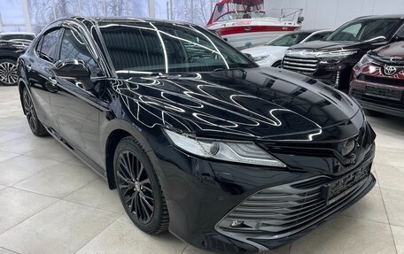 Toyota Camry, 2020 год, 3 390 000 рублей, 2 фотография