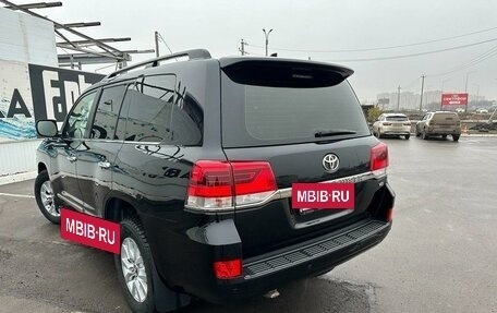 Toyota Land Cruiser 200, 2016 год, 6 380 000 рублей, 2 фотография