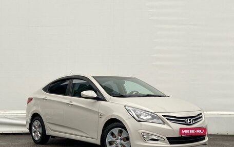 Hyundai Solaris II рестайлинг, 2015 год, 1 098 700 рублей, 3 фотография