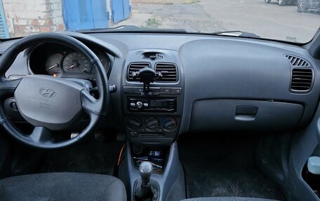 Hyundai Accent II, 2005 год, 320 000 рублей, 8 фотография