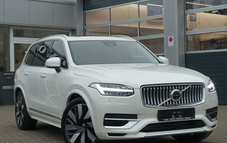 Volvo XC90 II рестайлинг, 2024 год, 7 150 000 рублей, 4 фотография