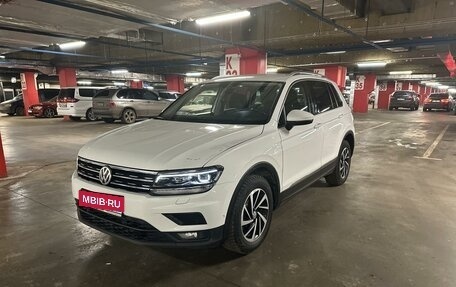 Volkswagen Tiguan II, 2018 год, 1 950 000 рублей, 1 фотография