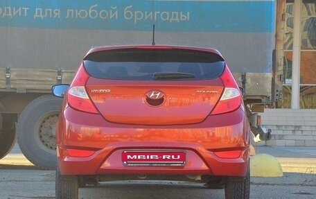 Hyundai Solaris II рестайлинг, 2012 год, 880 000 рублей, 5 фотография