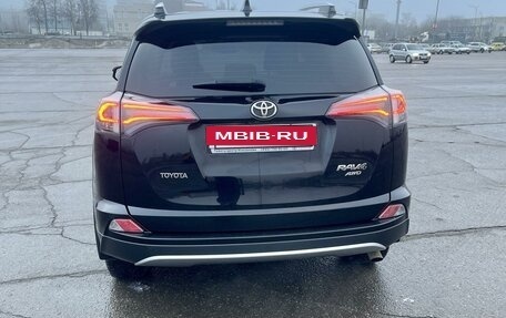 Toyota RAV4, 2018 год, 2 499 000 рублей, 9 фотография