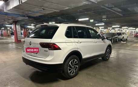 Volkswagen Tiguan II, 2018 год, 1 950 000 рублей, 8 фотография