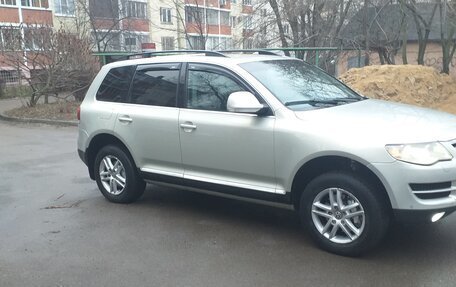 Volkswagen Touareg III, 2008 год, 1 295 000 рублей, 2 фотография