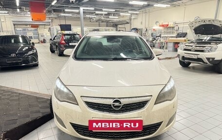 Opel Astra J, 2011 год, 815 000 рублей, 2 фотография