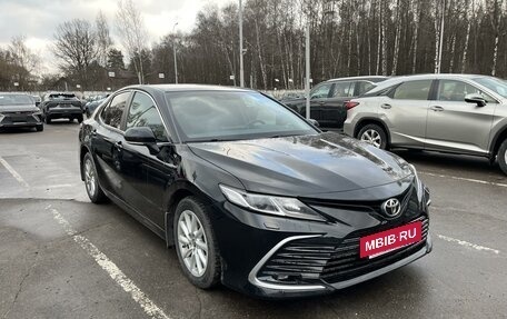 Toyota Camry, 2021 год, 2 999 000 рублей, 2 фотография