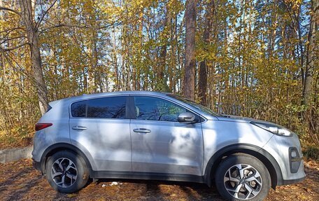 KIA Sportage IV рестайлинг, 2021 год, 2 790 000 рублей, 4 фотография