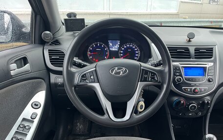 Hyundai Solaris II рестайлинг, 2011 год, 525 000 рублей, 6 фотография