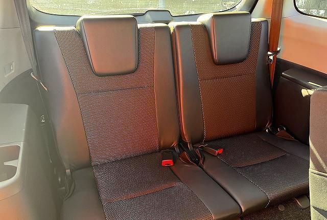 Toyota Wish II, 2012 год, 784 000 рублей, 15 фотография