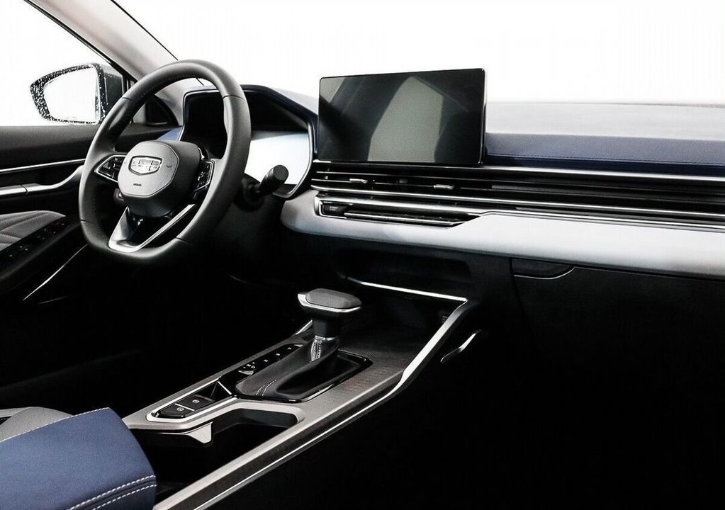 Geely Emgrand, 2024 год, 1 899 990 рублей, 9 фотография