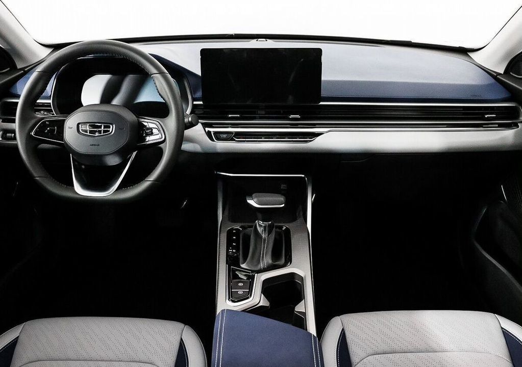 Geely Emgrand, 2024 год, 1 899 990 рублей, 10 фотография