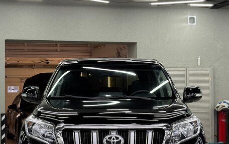 Toyota Land Cruiser Prado 150 рестайлинг 2, 2014 год, 3 600 000 рублей, 1 фотография