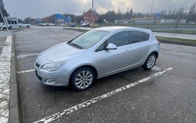 Opel Astra J, 2011 год, 825 000 рублей, 1 фотография