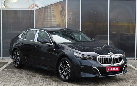 BMW 5 серия, 2024 год, 9 950 000 рублей, 1 фотография