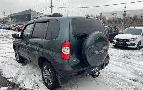 Chevrolet Niva I рестайлинг, 2016 год, 798 000 рублей, 5 фотография