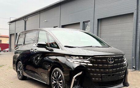 Toyota Alphard, 2024 год, 15 499 000 рублей, 1 фотография