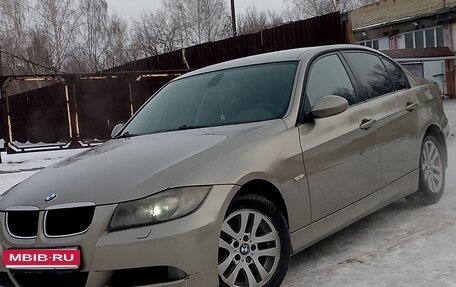 BMW 3 серия, 2007 год, 800 000 рублей, 1 фотография