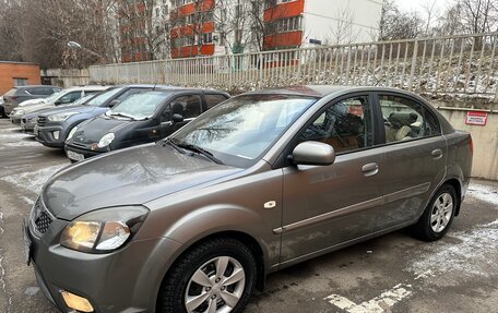 KIA Rio II, 2010 год, 770 000 рублей, 1 фотография