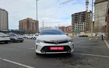 Toyota Camry, 2017 год, 2 300 000 рублей, 1 фотография