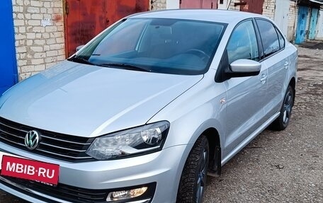 Volkswagen Polo VI (EU Market), 2016 год, 1 380 000 рублей, 1 фотография