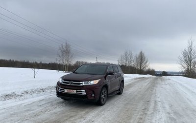 Toyota Highlander III, 2017 год, 3 050 000 рублей, 1 фотография