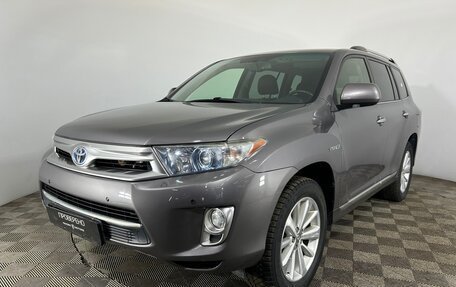 Toyota Highlander III, 2012 год, 2 250 000 рублей, 1 фотография