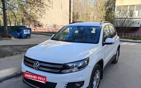 Volkswagen Tiguan I, 2015 год, 1 490 000 рублей, 3 фотография