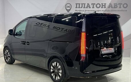 Hyundai Staria, 2023 год, 6 199 000 рублей, 11 фотография