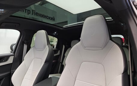 Porsche Cayenne III, 2024 год, 30 980 000 рублей, 10 фотография