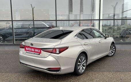 Lexus ES VII, 2019 год, 3 450 000 рублей, 6 фотография