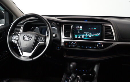 Toyota Highlander III, 2014 год, 2 265 000 рублей, 11 фотография