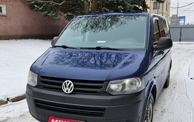 Volkswagen Caravelle T5, 2014 год, 1 800 000 рублей, 1 фотография