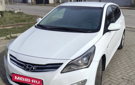 Hyundai Solaris II рестайлинг, 2014 год, 1 060 000 рублей, 1 фотография