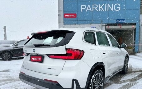 BMW X1, 2024 год, 5 930 000 рублей, 4 фотография