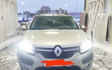 Renault Sandero II рестайлинг, 2015 год, 882 000 рублей, 1 фотография