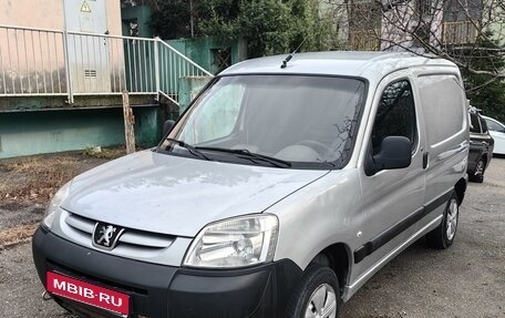 Peugeot Partner II рестайлинг 2, 2011 год, 680 000 рублей, 1 фотография