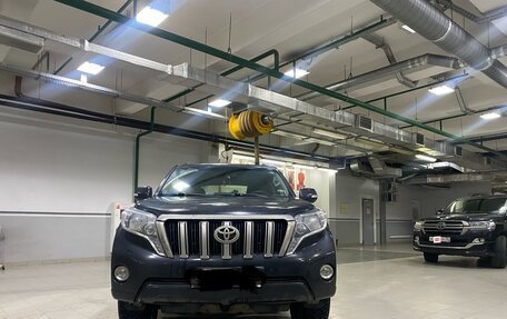 Toyota Land Cruiser Prado 150 рестайлинг 2, 2015 год, 3 499 000 рублей, 1 фотография