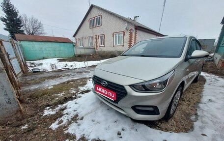 Hyundai Solaris II рестайлинг, 2017 год, 1 230 000 рублей, 1 фотография