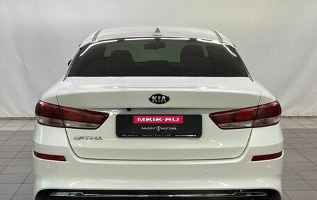 KIA Optima IV, 2018 год, 1 760 000 рублей, 3 фотография