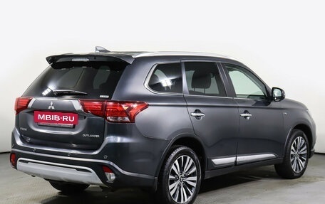 Mitsubishi Outlander III рестайлинг 3, 2019 год, 2 685 000 рублей, 5 фотография