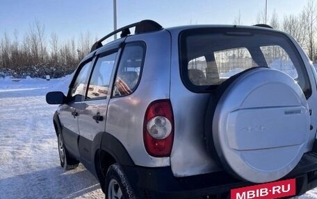 Chevrolet Niva I рестайлинг, 2003 год, 259 000 рублей, 2 фотография