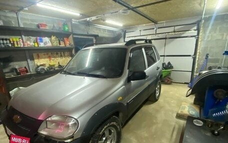 Chevrolet Niva I рестайлинг, 2003 год, 259 000 рублей, 10 фотография