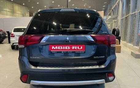 Mitsubishi Outlander III рестайлинг 3, 2016 год, 2 090 000 рублей, 4 фотография