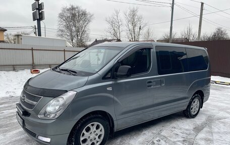 Hyundai Grand Starex Grand Starex I рестайлинг 2, 2011 год, 1 950 000 рублей, 11 фотография