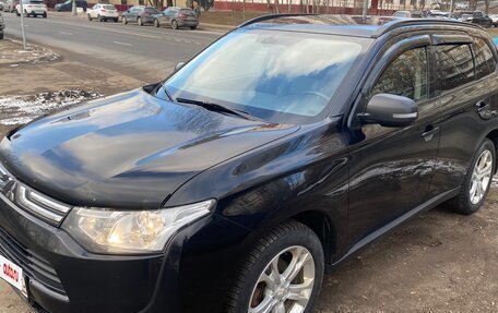 Mitsubishi Outlander III рестайлинг 3, 2012 год, 1 325 000 рублей, 3 фотография