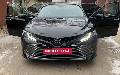 Toyota Camry, 2019 год, 3 198 000 рублей, 3 фотография